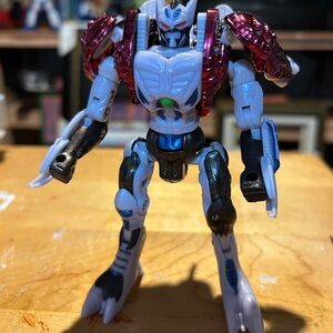 Hasbro Transformers Beast Wars Transmetals 2 Deluxe Class Ramulus